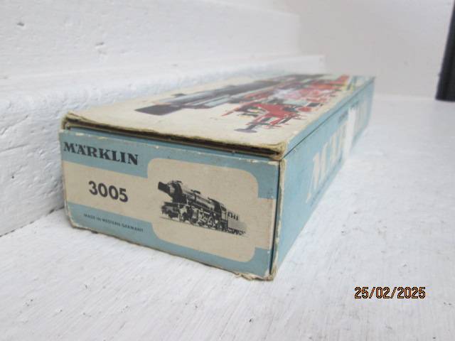 HO SCALE - MARKLIN - 2-6-2 STEAM LOCOMOTIVE - BOXED (2-RAIL)