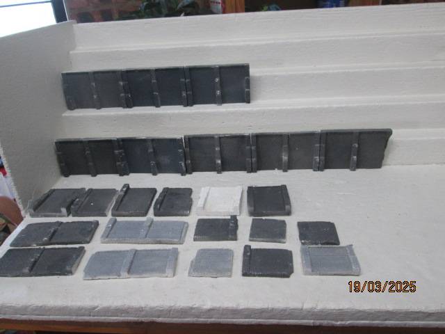 HO / OO SCALE - CEMENT RETAINING WALLS - BEER BOX FULL