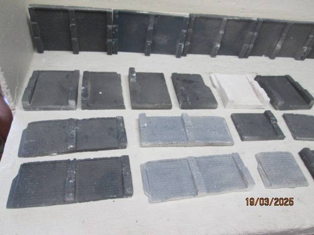 HO / OO SCALE - CEMENT RETAINING WALLS - BEER BOX FULL