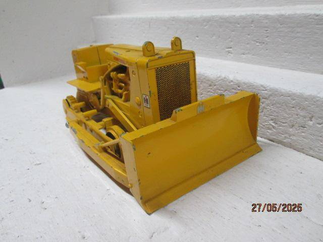 DIE CAST - ERTL CO - BULLDOZER