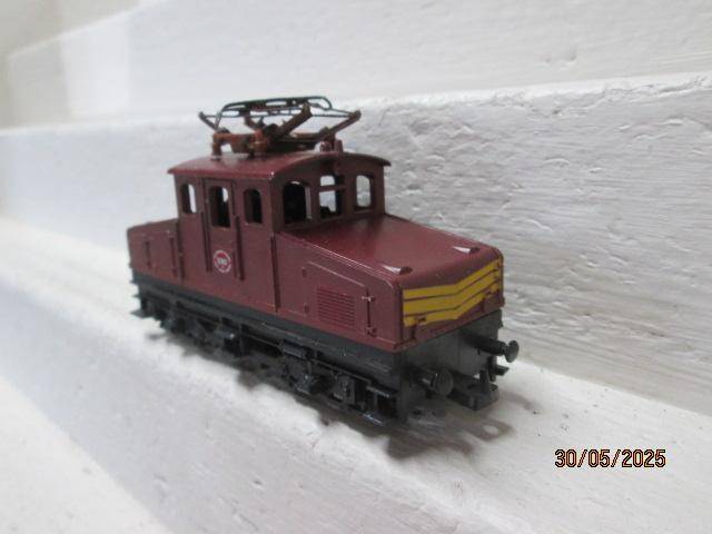 HO SCALE - LIMA - SAR - ES ELECTRIC LOCOMOTIVE - BOXED