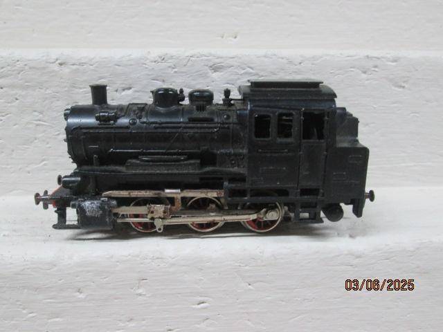 HO SCALE - MARKLIN - 0-6-0 STEAM LOCOMOTIVE - BOXED