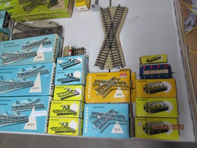 HO SCALE - MARKLIN -M TRACK - LARGE AMOUNT - MOSTLY BOXED