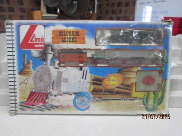 HO SCALE - LIMA - COLORADO LEGEND TRAIN SET - BOXED