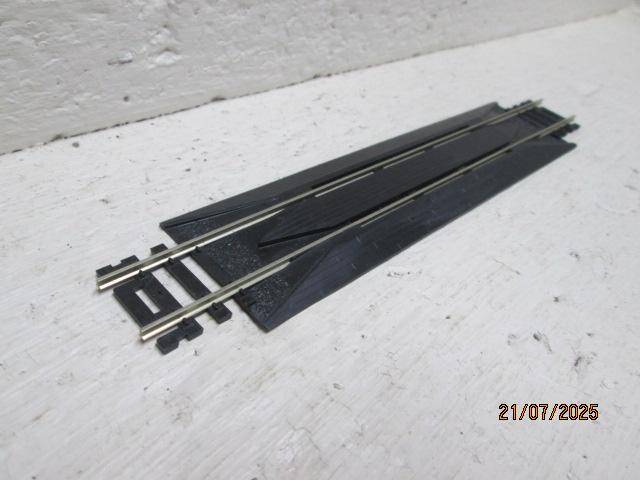 HO / OO SCALE - ATLAS - RE-RAILER STRAIGHT - NO.44