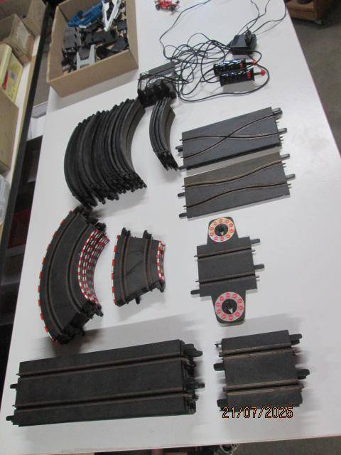 1:43 SCALE - CARRERA - SLOT CAR SET