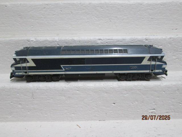 HO SCALE - JOUEF - BLUE SNCF DIESEL LOCOMOTIVE