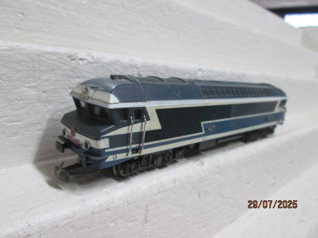 HO SCALE - JOUEF - BLUE SNCF DIESEL LOCOMOTIVE