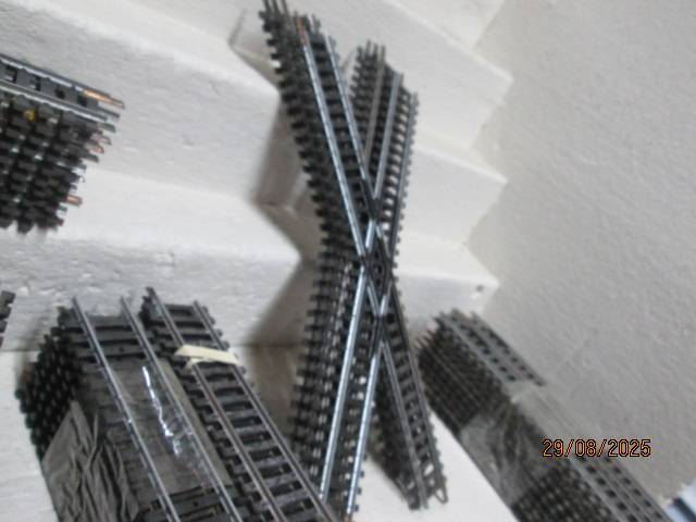 HO / OO SCALE - LARGE AMOUNT OF LIMA TRACK - X209 PIECES