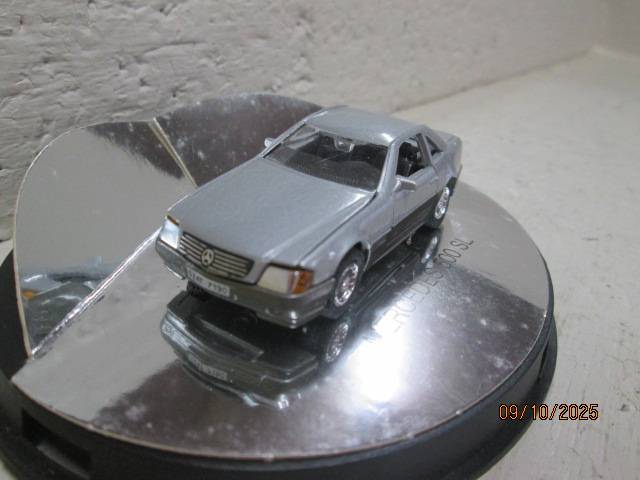 DIE CAST - 1:64 SCALE - MAJORETTE - MERCEDES 500SL