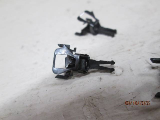 HO SCALE - MARKLIN - COUPLINGS - X4