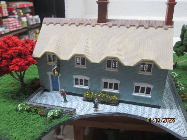OO SCALE - DIORAMA WITH HOUSE & PARK AND LOTS OF SCENERY