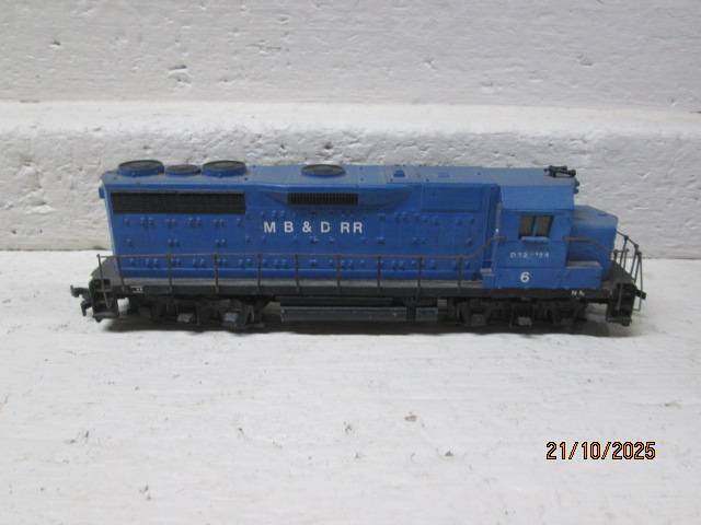 HO SCALE - ATHEARN - BLUE DIESEL LOCOMOTIVE