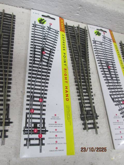 HO / OO SCALE - HORNBY - POINTS - X4 - BOXED