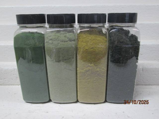 HO SCALE- WOODLAND SCENICS - VARIOUS SCATTER MATERIALS - X4 - BOXED