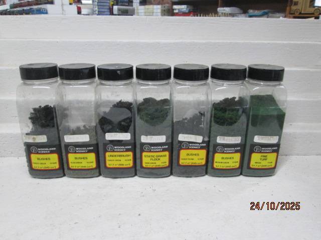HO SCALE- WOODLAND SCENICS - VARIOUS SCATTER MATERIALS - X7 - BOXED