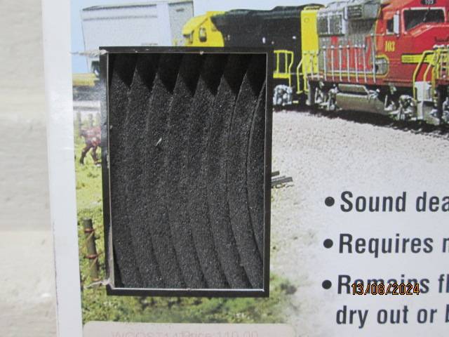 HO SCALE - WOODLANDS SCENICS - TRACK BED - BOXED