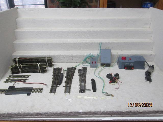 HO / OO SCALE - FRATESCHI TRACK & CONTROLLER