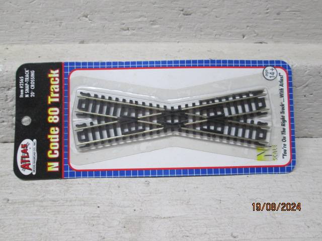 N SCALE - ATLAS - 20 DEGREE CROSSING - BOXED