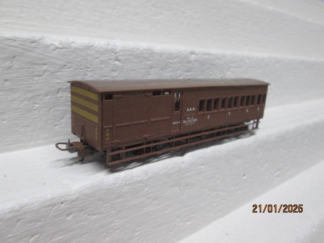 HO SCALE - LIMA - SAR- V8 GUARDS VAN