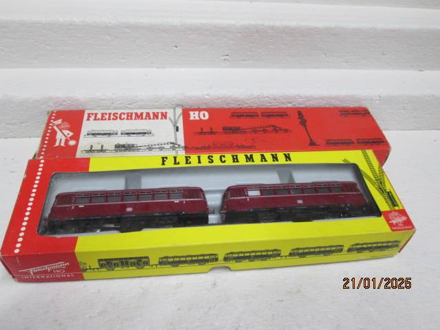 HO SCALE - FLEISCHMANN - RAILCAR SET + DUMMY SET - BOXED