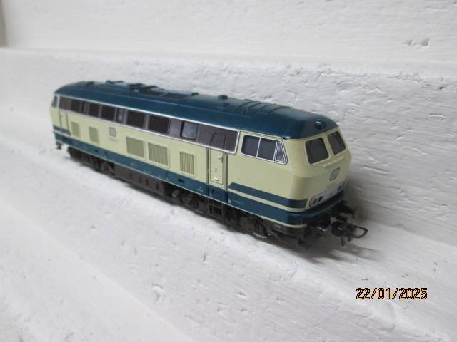 HO SCALE - ROCO - DB DIESEL LOCOMOTIVE - BOXED