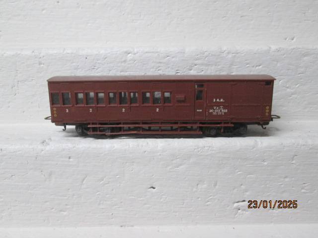 HO SCALE - LIMA - SAR - V8 GUARDS VAN
