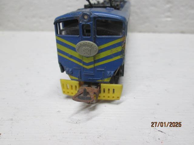 HO SCALE - LIMA - SAR -BLUE 5E ELECTRIC DUMMY LOCOMOTIVE