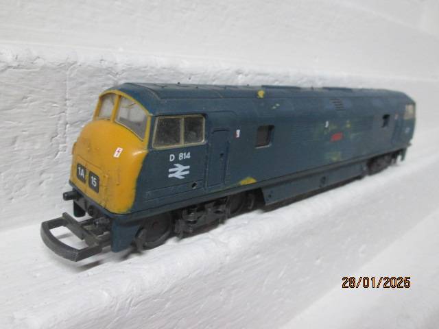 OO SCALE - LIMA - BRISTISH DIESEL LOCOMOTIVE