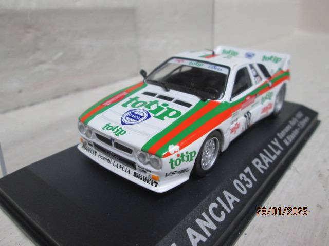 DIE CAST 1:43 SCALE - RALLY CAR -  LANCIA 037 RALLY