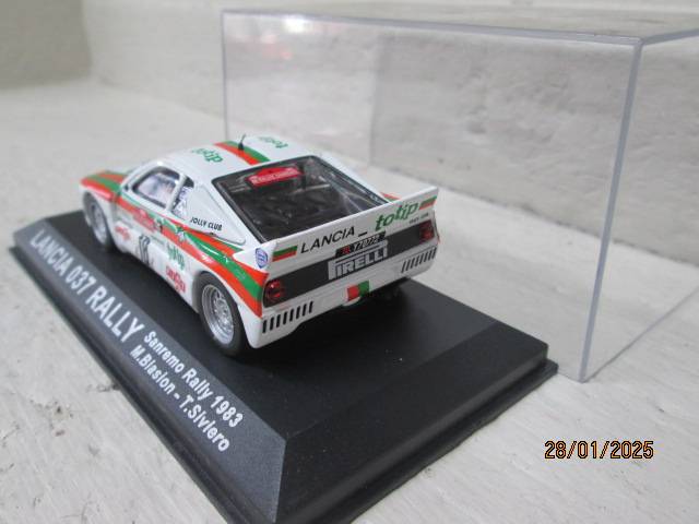 DIE CAST 1:43 SCALE - RALLY CAR -  LANCIA 037 RALLY
