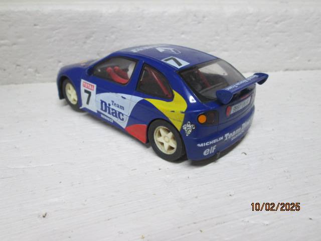SLOT CAR - 1:32 SCALE - HORNBY - RENAULT RALLY CAR