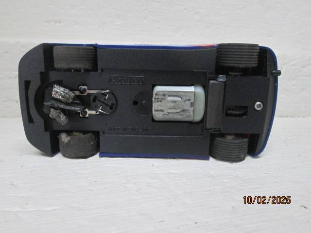 SLOT CAR - 1:32 SCALE - HORNBY - RENAULT RALLY CAR