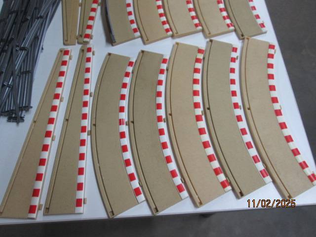 SLOT CARS - 1:32 SCALE - HORNBY - OUTER CURVINGS