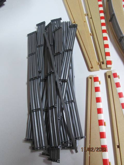 SLOT CARS - 1:32 SCALE - HORNBY - OUTER CURVINGS