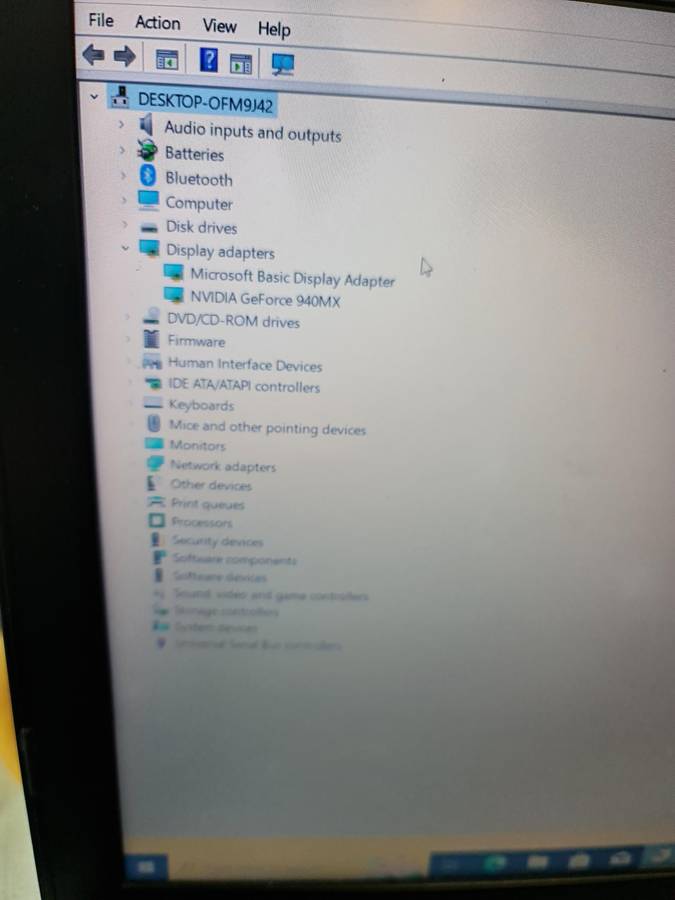 MSI CX627QL LAPTOP - CORE i7 7TH GEN - 4GB - 500GB - 15.6 INCH-NVIDIA 940 2GB GRAPHICS - PLEASE READ