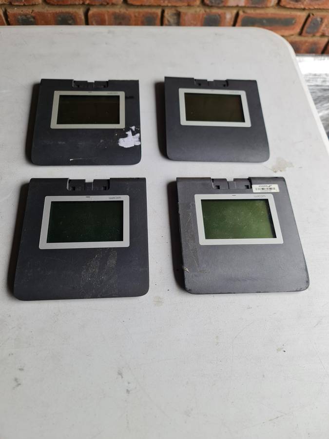 BULK LOT - 4 IN TOTAL-WACOM STU-430 SIGNATURE PADS, 4.5 INCH MONOCHROME REFLECTIVE LCD - PLEASE READ