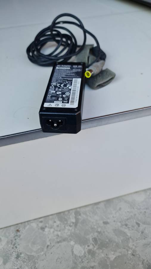 ORIGINAL LENOVO CHARGER - AS PER PIC - 20V - 3.25A - 65W - FULL WORKING CONDITION