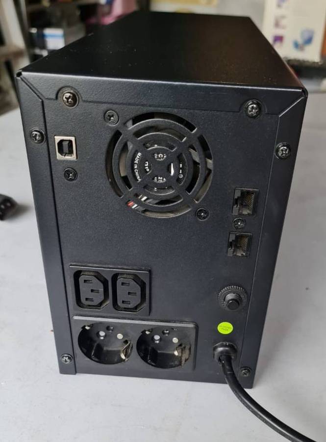 UPS - NOT SURE WHAT SIZE - GOT 4 X 12V BATTERIES(INCLUDED) - QUITE HEAVY -EXCELLENT WORKING CONDTION