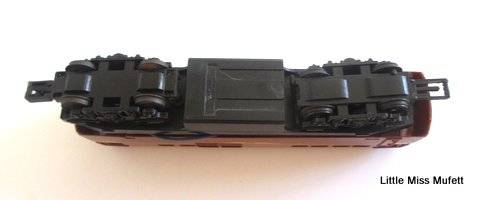 3 LIMA locomotives for parts or repair. One Is electrical and 2 Battery operated.