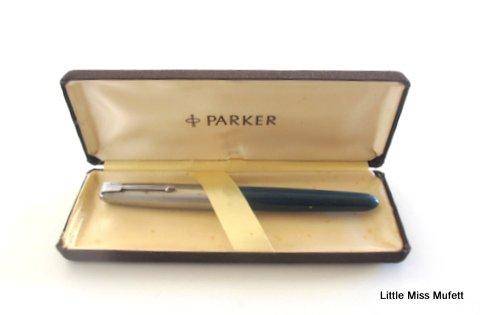 A Mont Blanc Meisterstuck 72 fountain pen with a gold nib---Unboxed