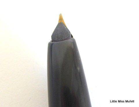 A Mont Blanc Meisterstuck 72 fountain pen with a gold nib---Unboxed