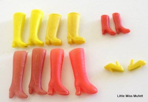 A Lot of vintage Barbie and Sindy accessories including a Baywatch Ski Runner and Sindy Snowboards