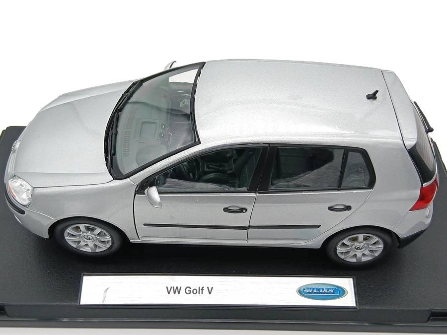 Welly Volkswagen VW Golf GTI Mk V 1/18
