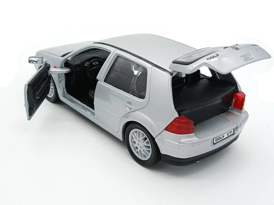 Welly Volkswagen VW Golf MK4 GTi 1/24