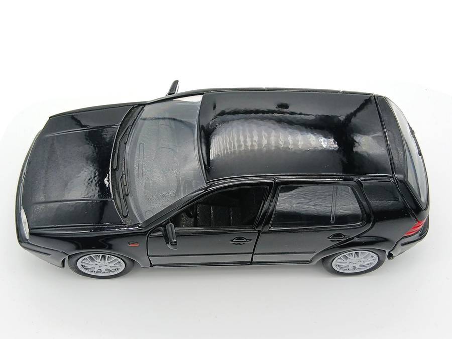 Welly Volkswagen VW Golf MK4 GTi 1/24 Black