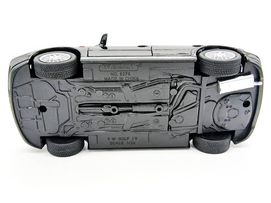 Welly Volkswagen VW Golf MK4 GTi 1/24 Black