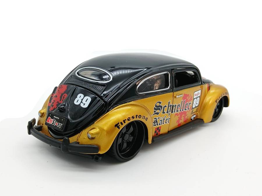Maisto Volkswagen VW Beetle Race Team All Stars - Rare