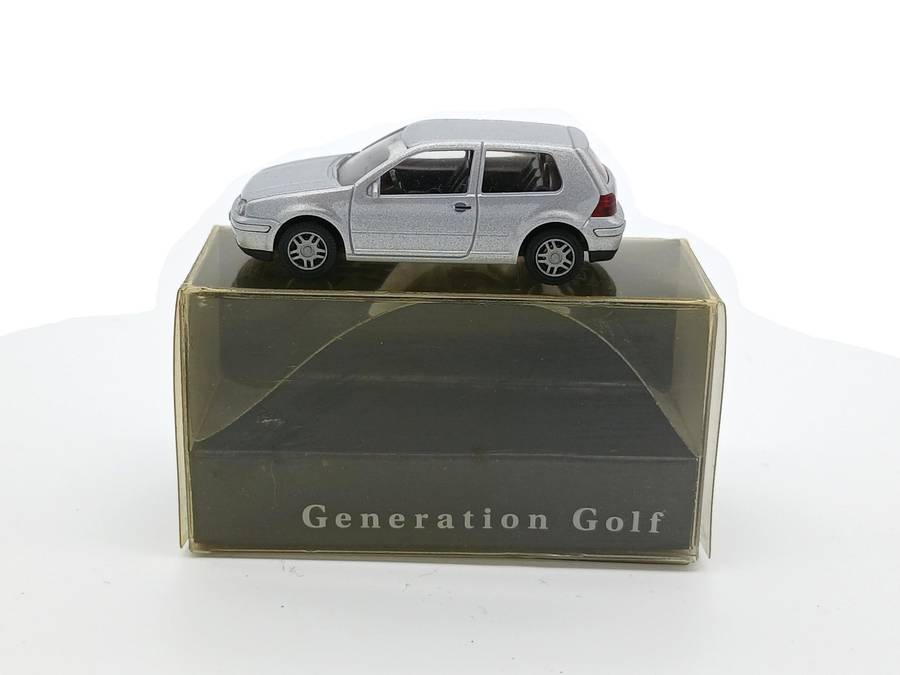 Wiking Volkswagen VW Golf Mk4 Silver 1/87