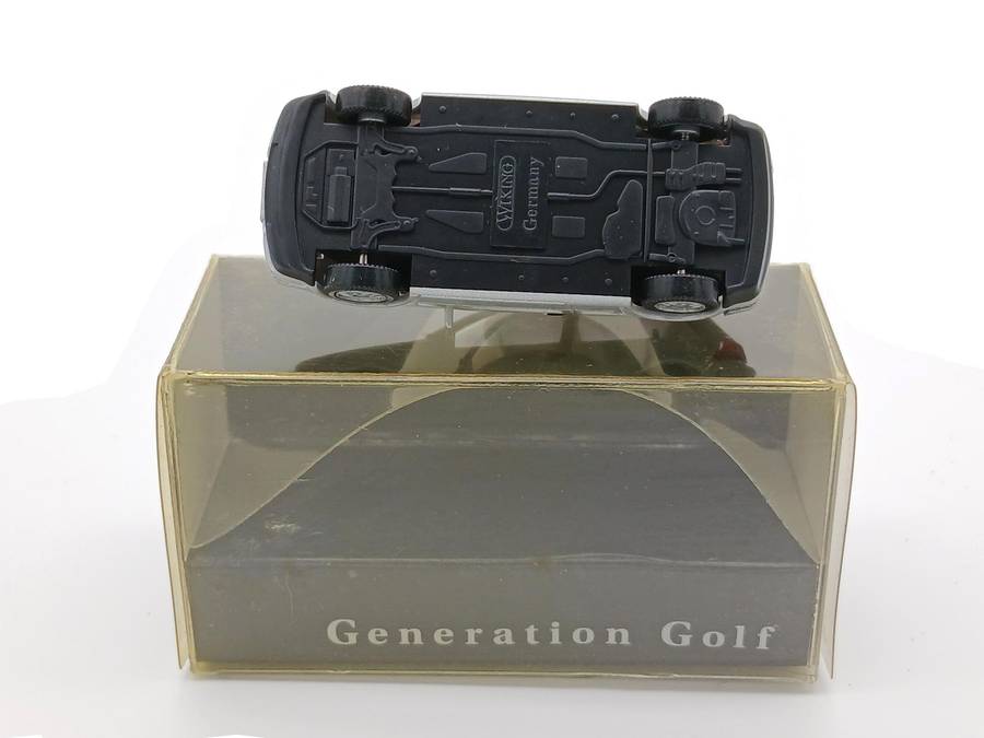 Wiking Volkswagen VW Golf Mk4 Silver 1/87